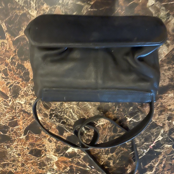 Kenneth Cole - Picture 2 of 6